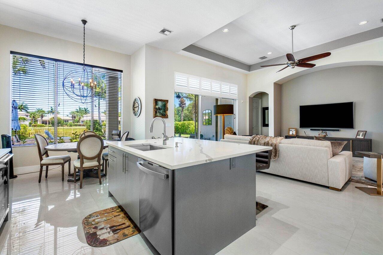 104 Siesta Way