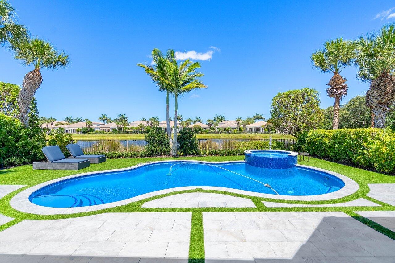 104 Siesta Way
