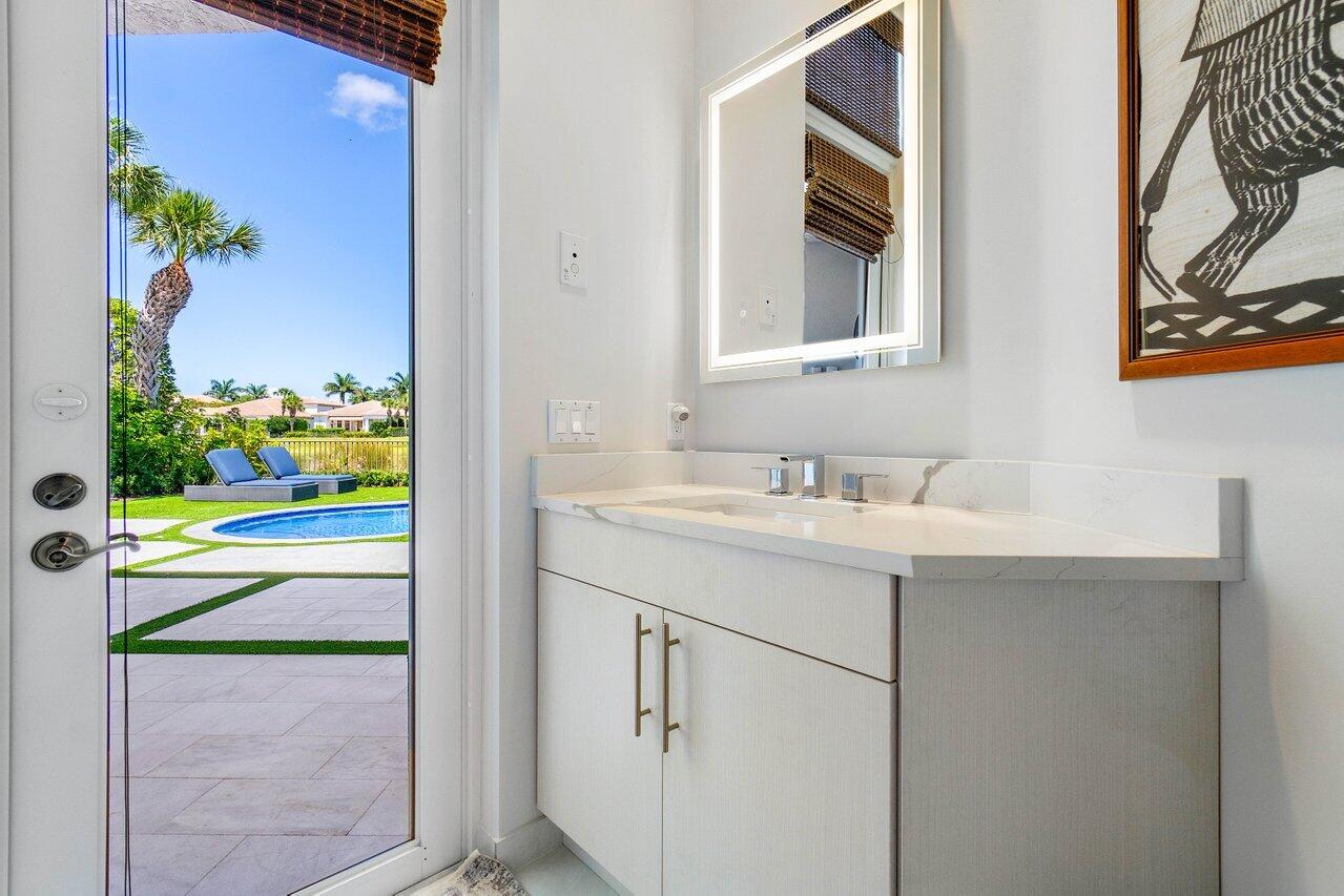 104 Siesta Way