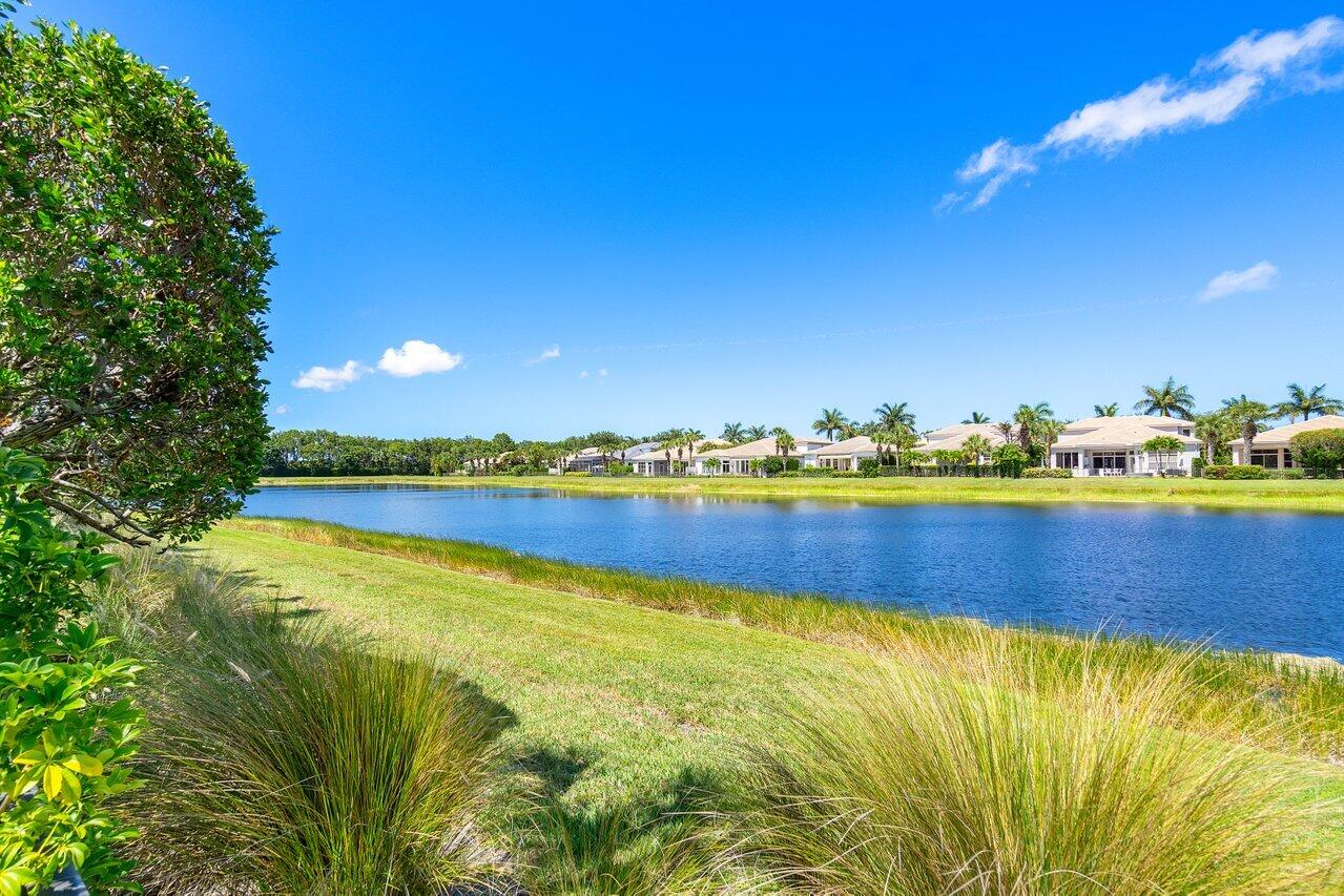 104 Siesta Way