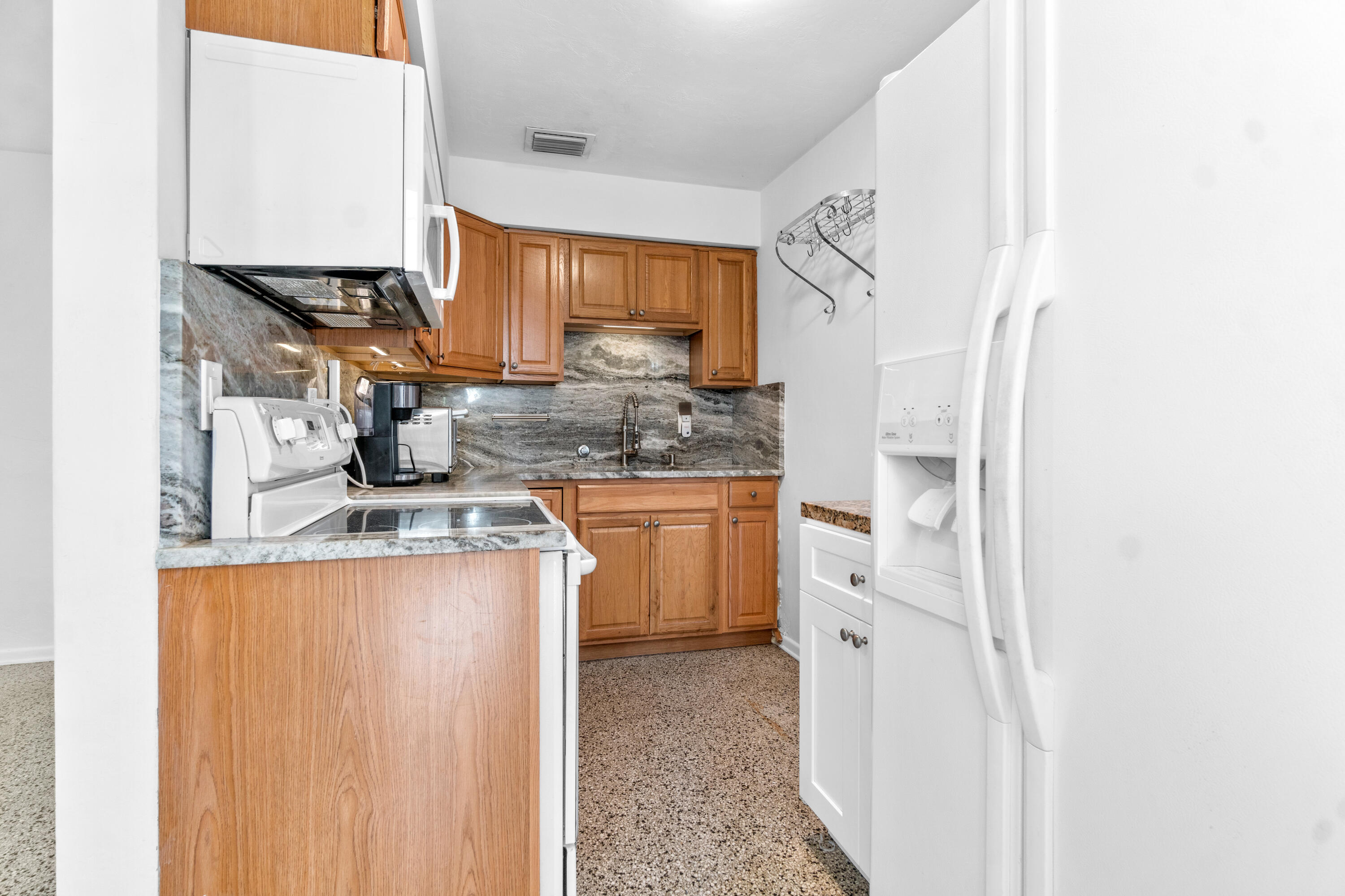 238 SW 10th Avenue