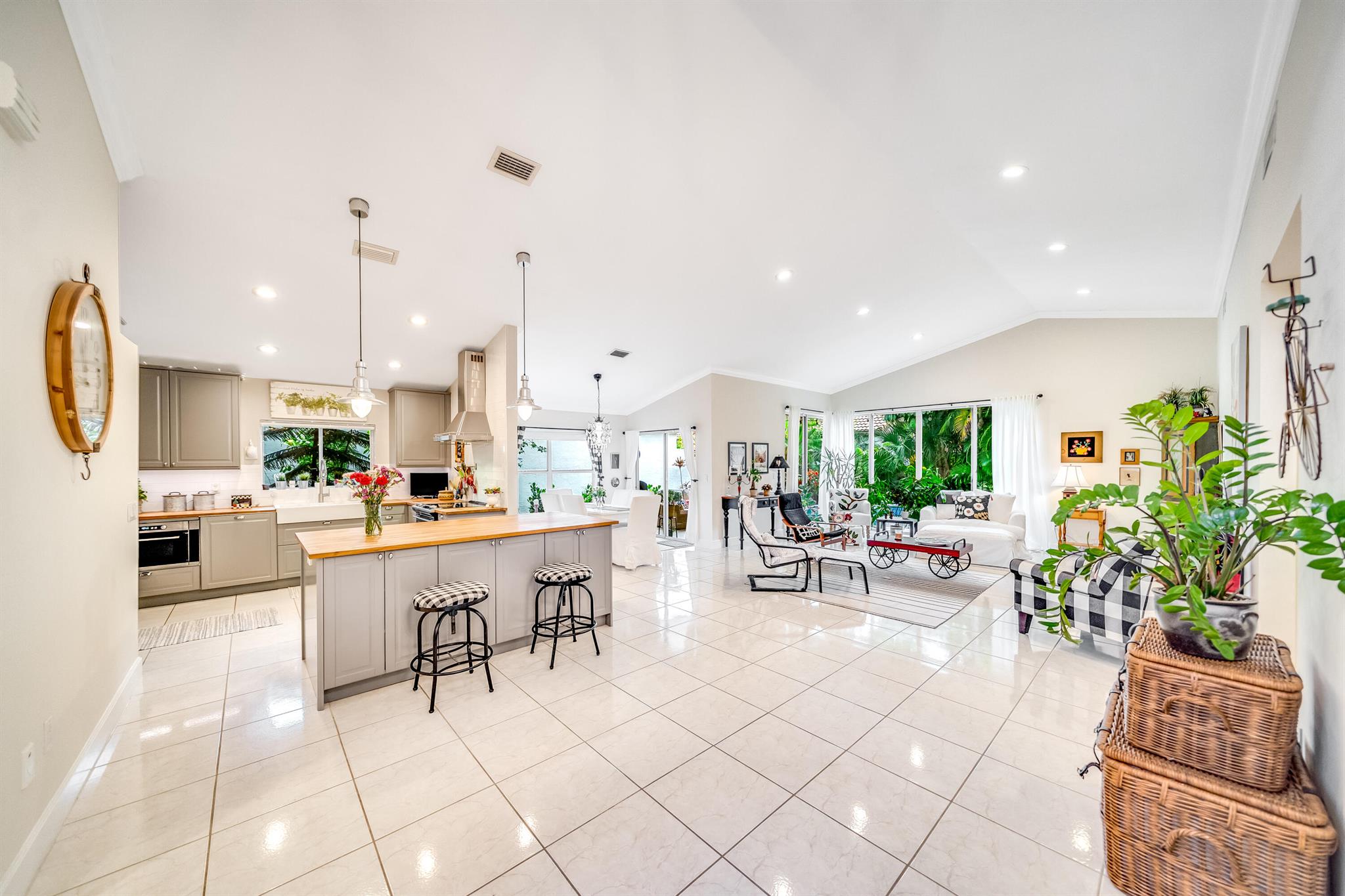 22602 Esplanada Drive