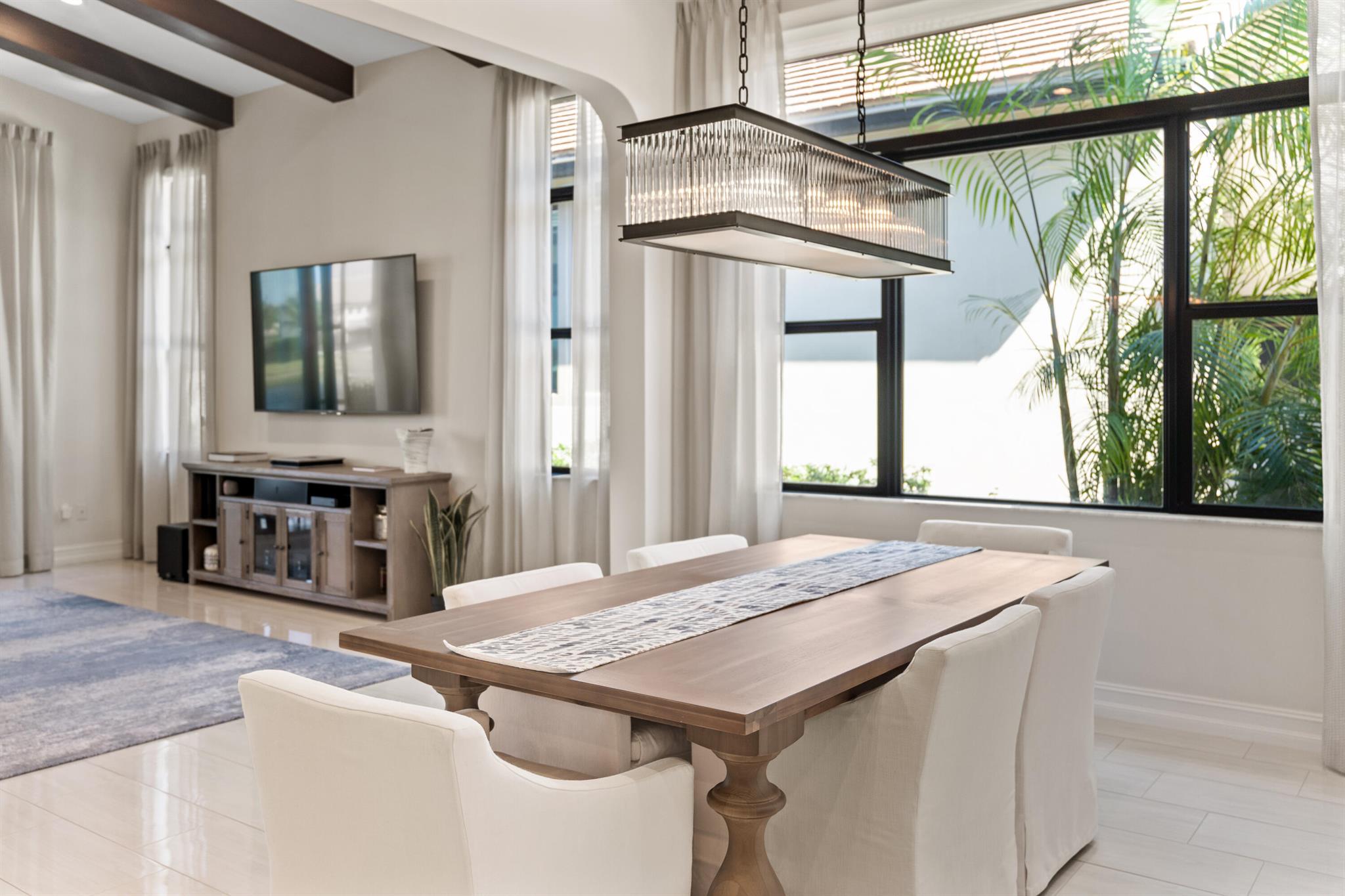 8548 Grand Prix Lane