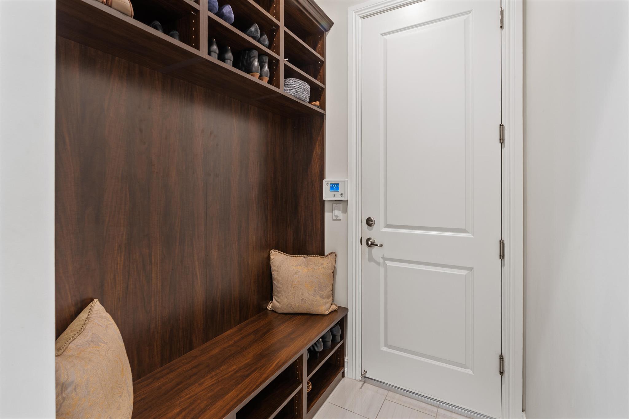 8548 Grand Prix Lane