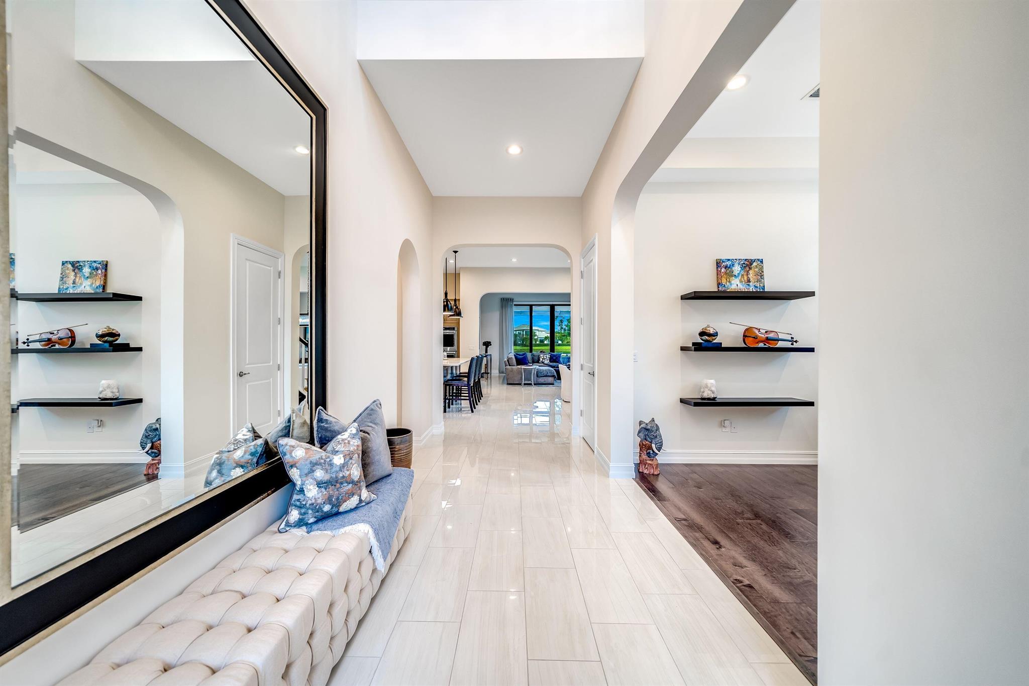 8548 Grand Prix Lane