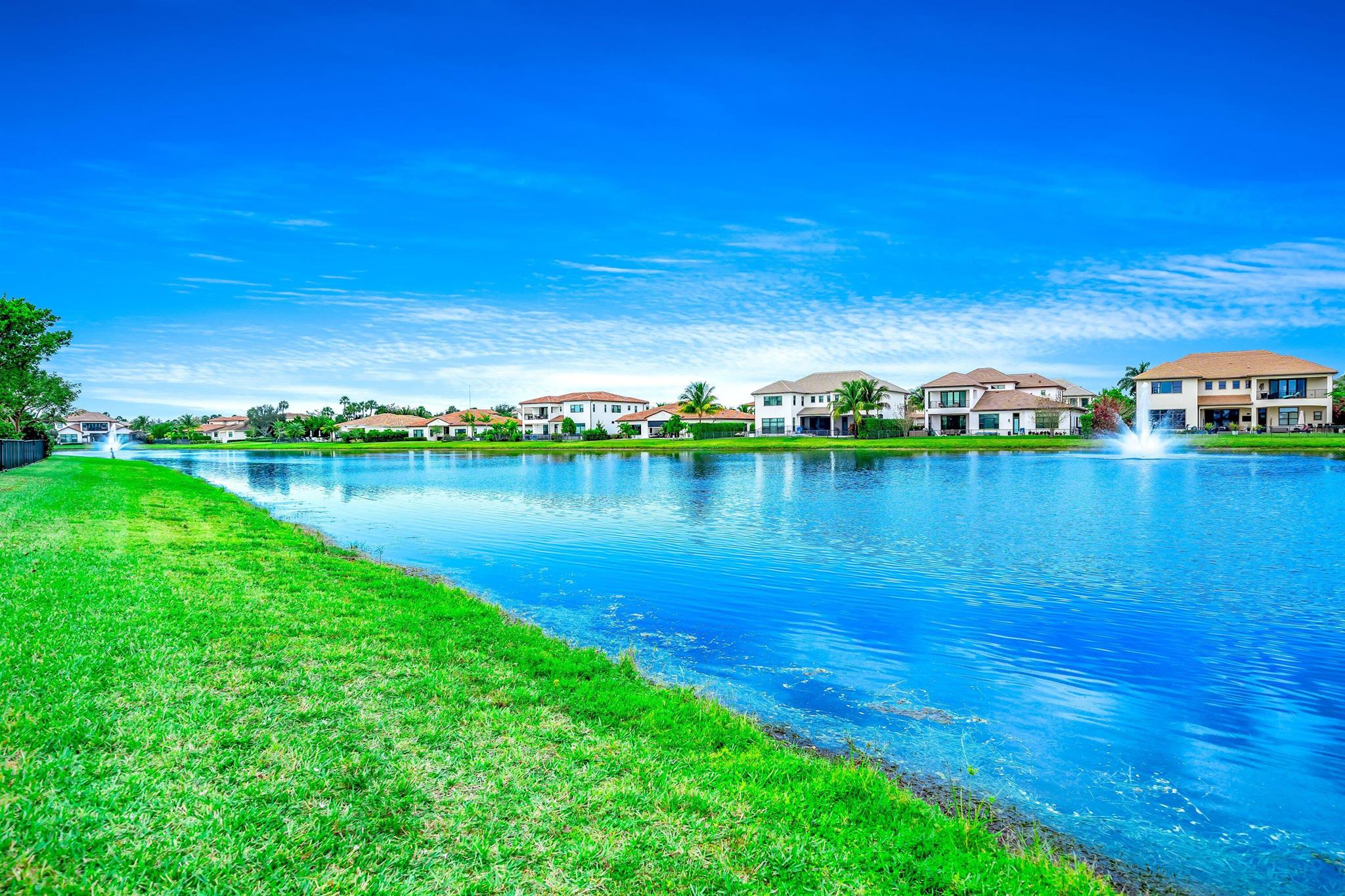 8548 Grand Prix Lane