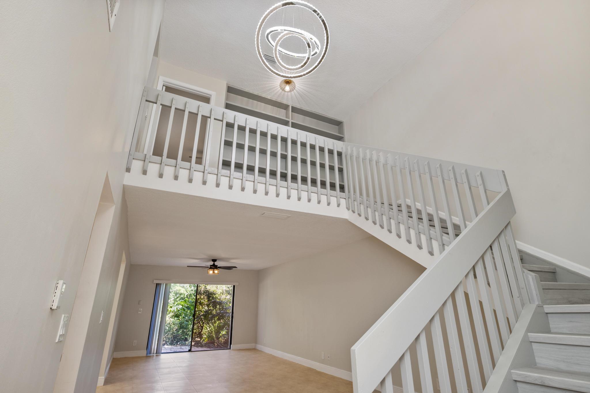 3118 Kingswood Terrace