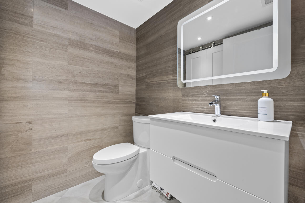 110 Washington Ave 1213