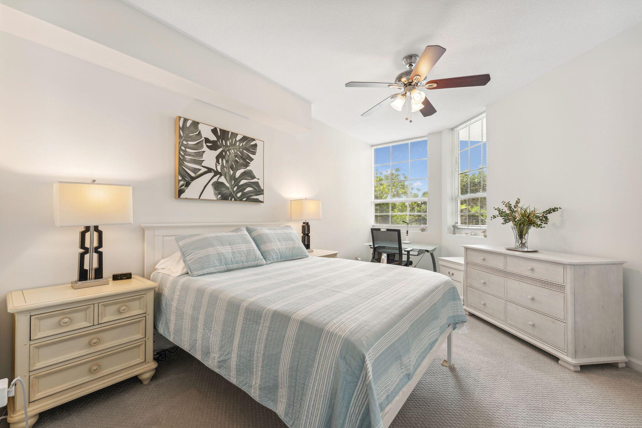 410 Evernia Street 414