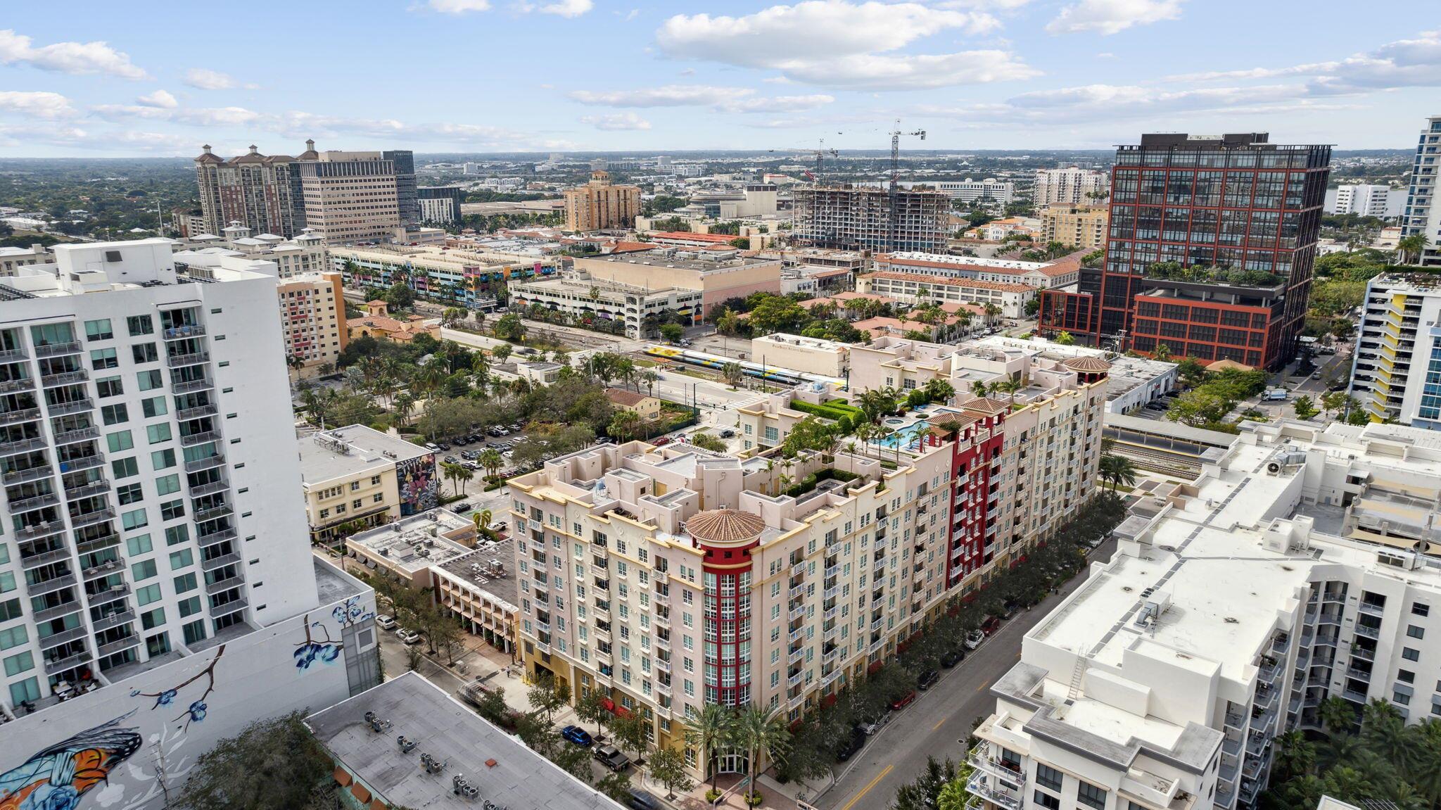 410 Evernia Street 414