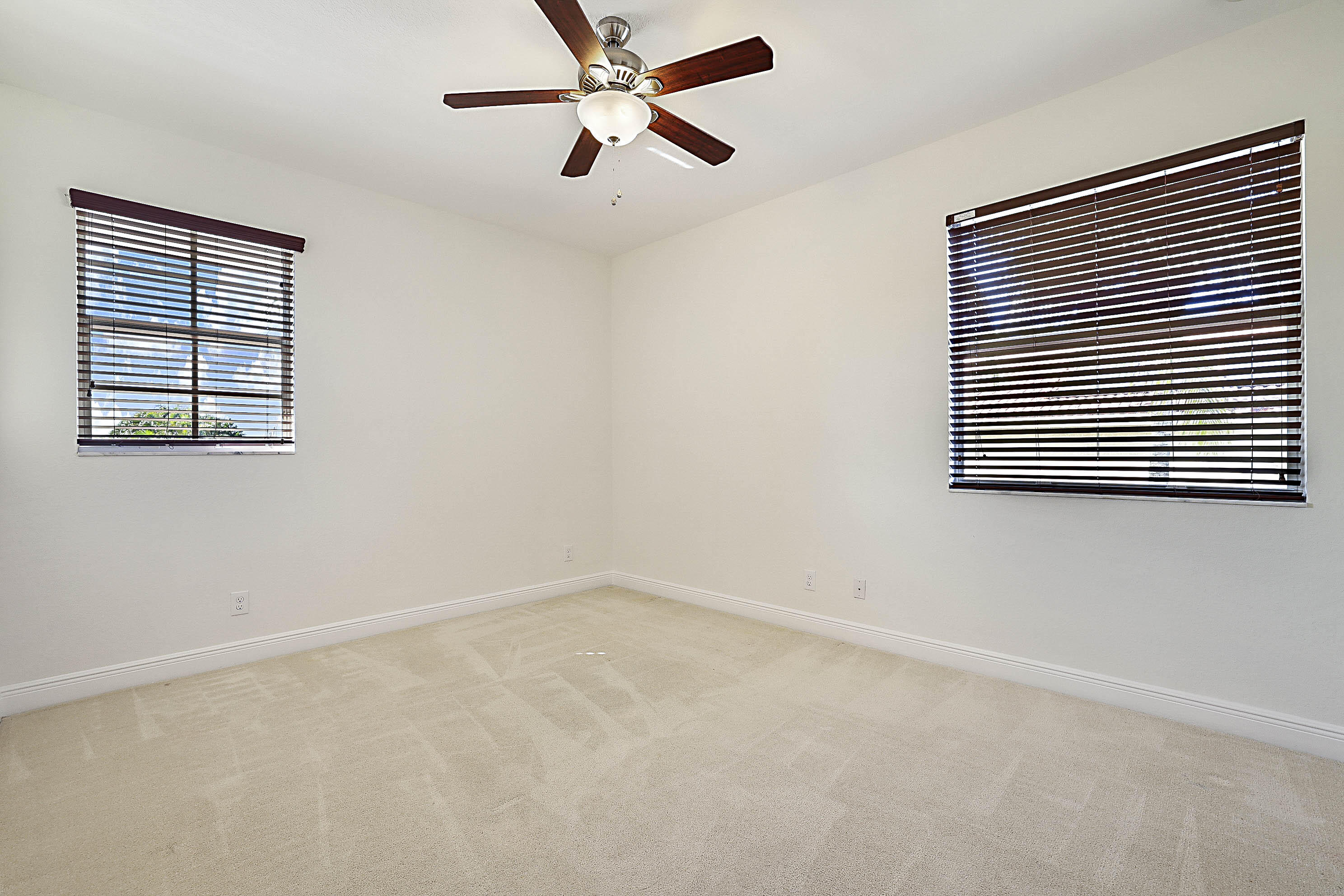 152 Umbrella Place