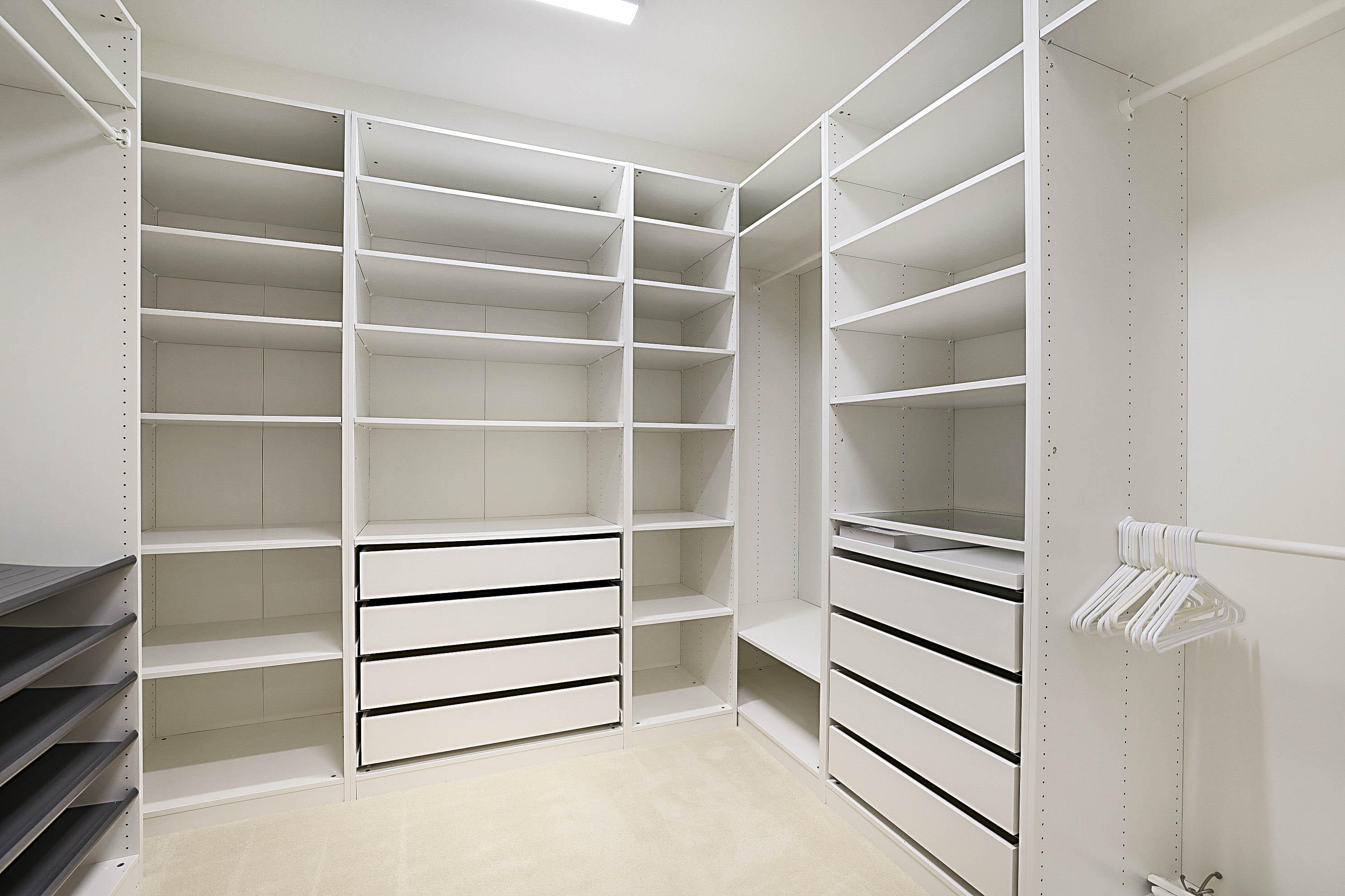 152 Umbrella Place