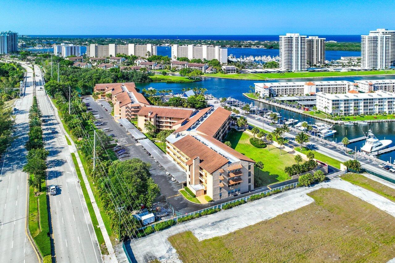 1030 Us Highway 1 108