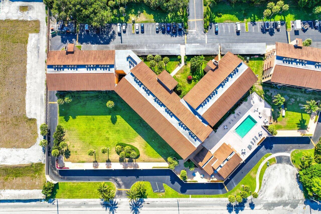 1030 Us Highway 1 108