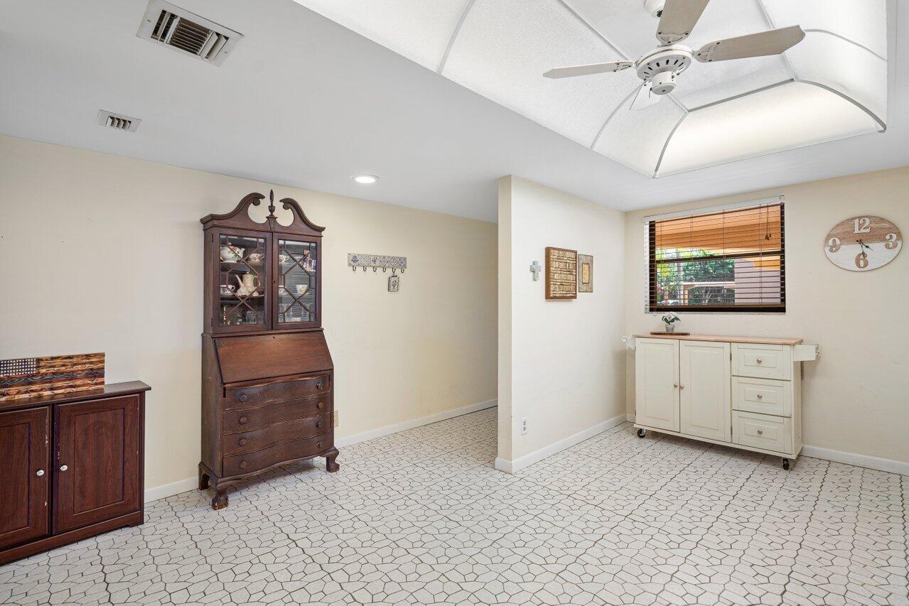 1030 Us Highway 1 108