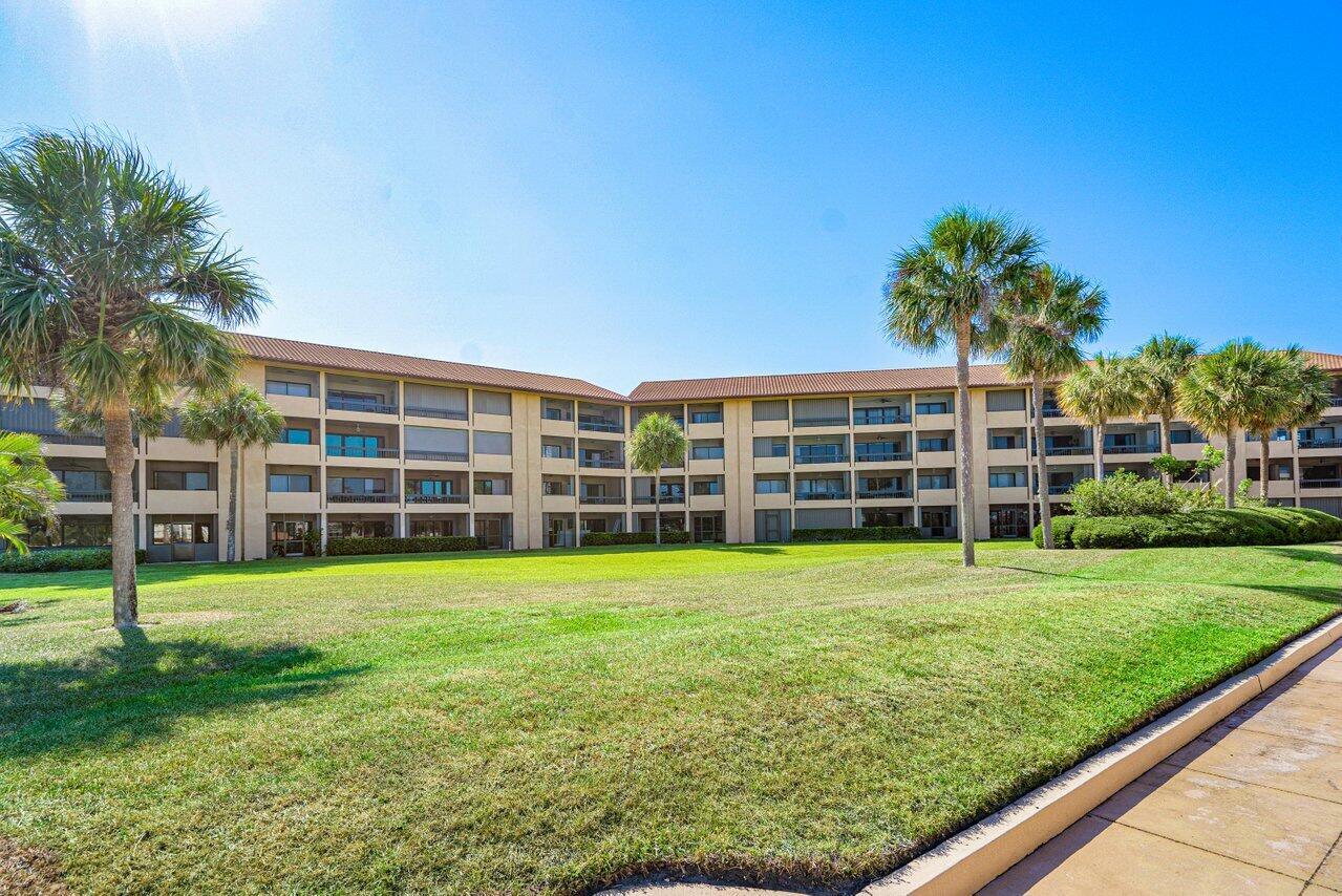 1030 Us Highway 1 108