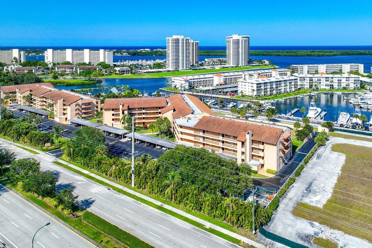 1030 Us Highway 1 108