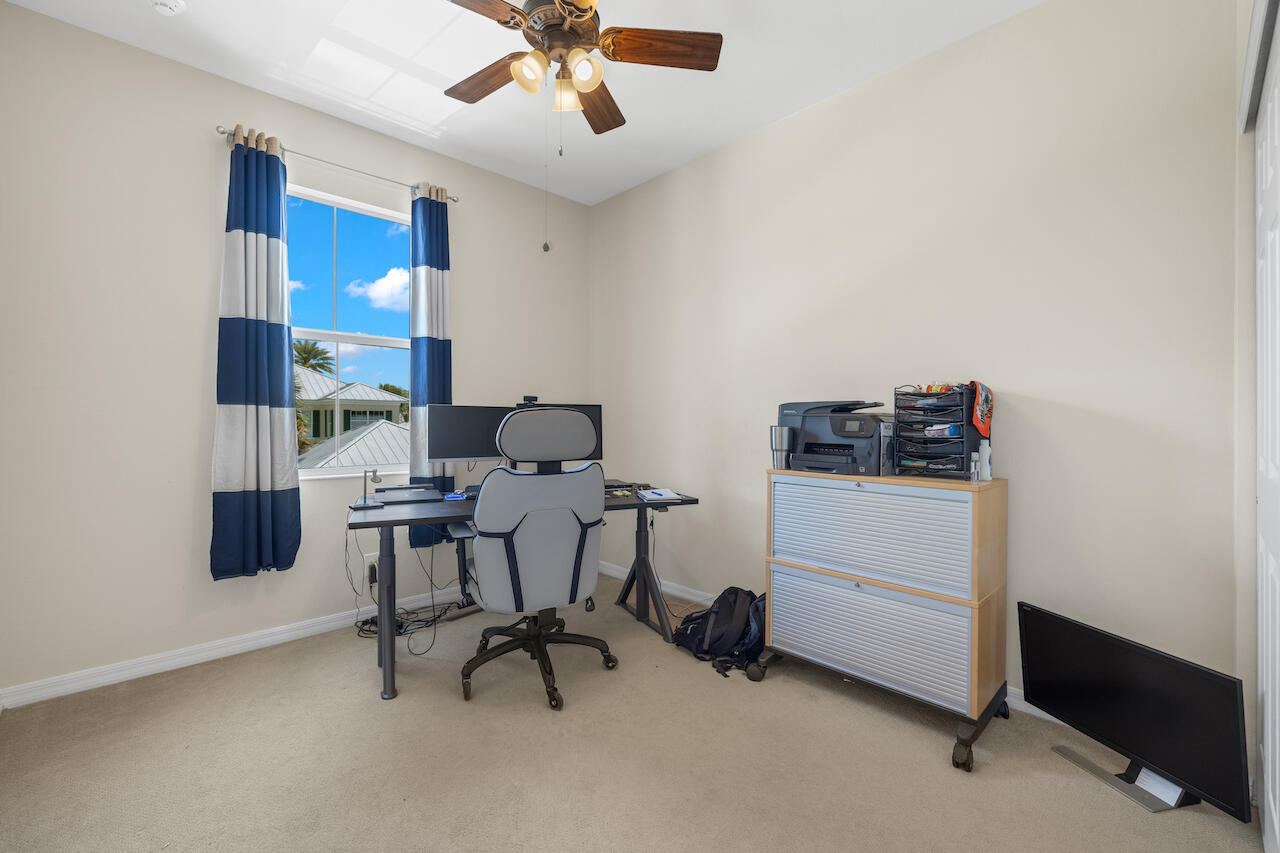 3311 E Mallory Boulevard