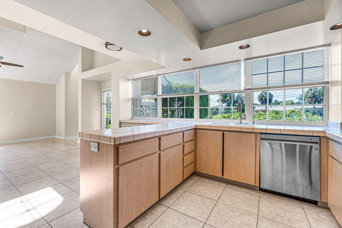 8114 Northboro Court 14a