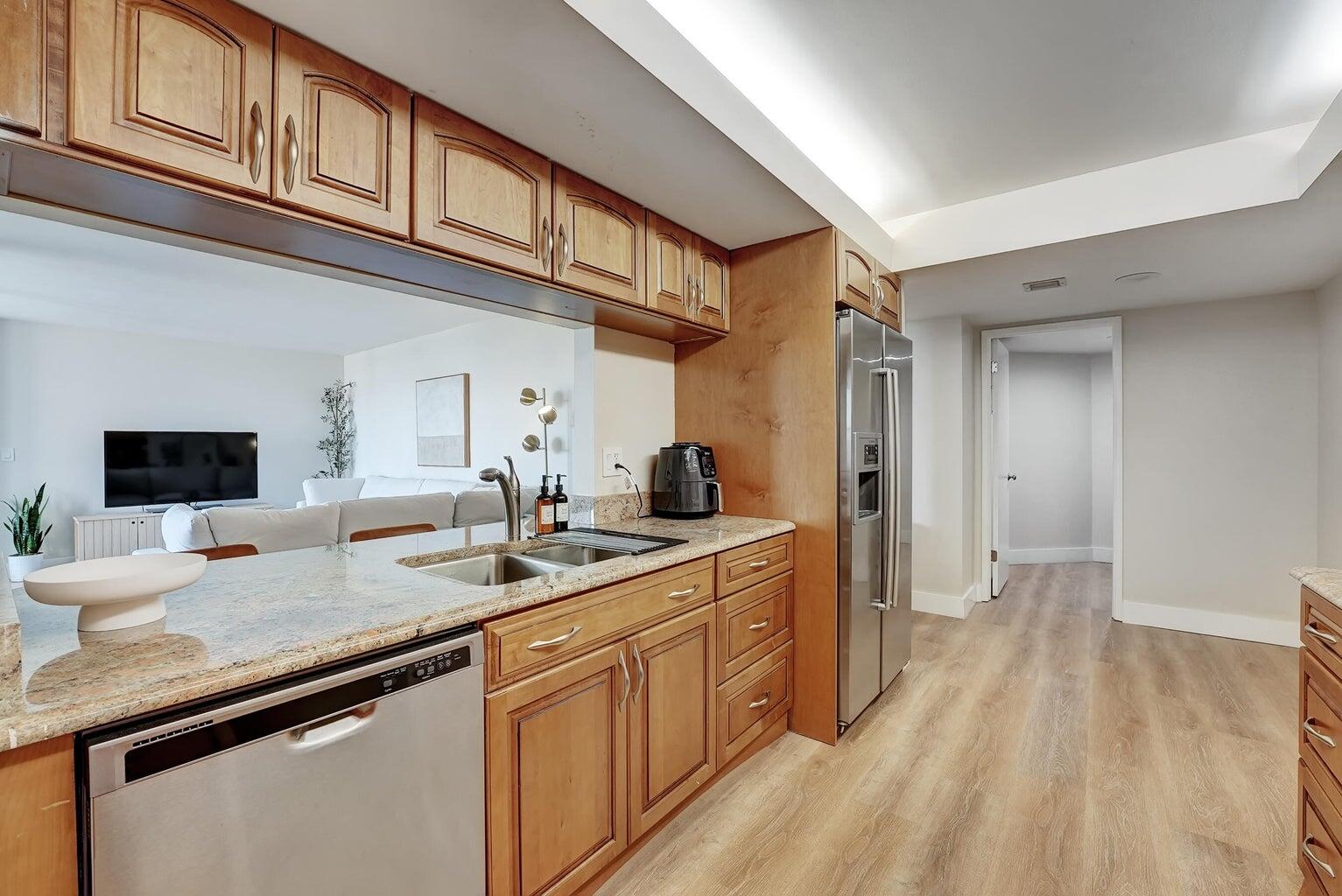 500 Egret Circle 8503