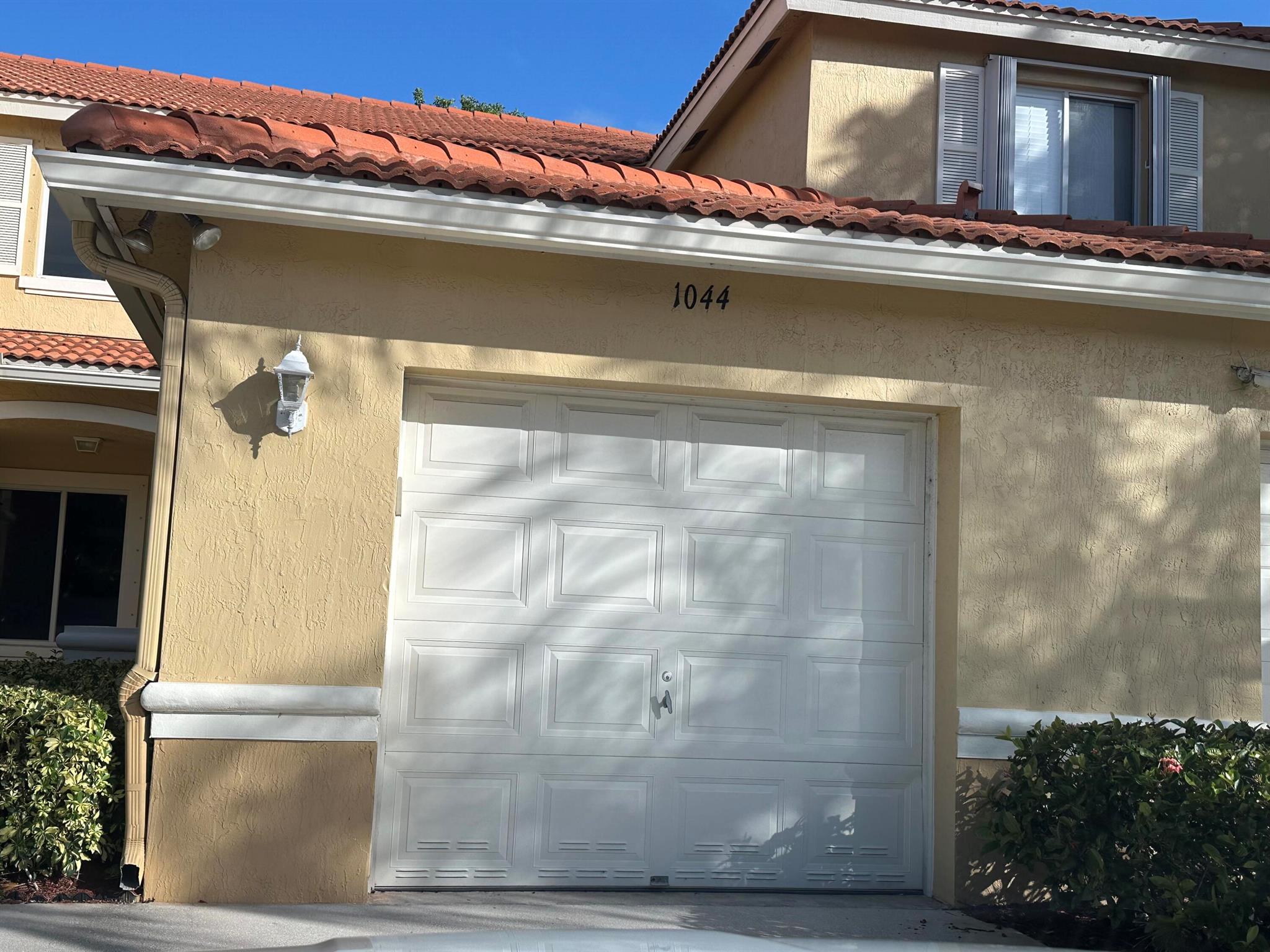1044 Arezzo Circle