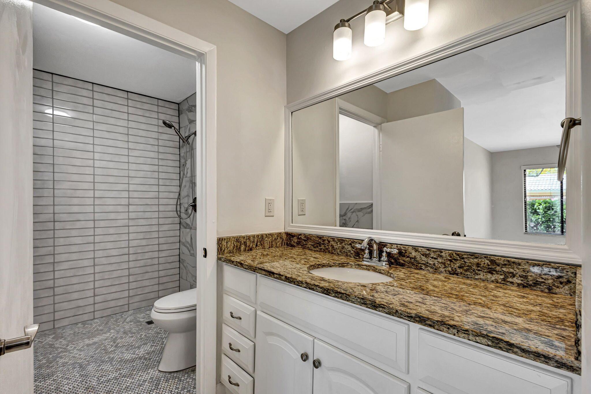 1107 Duncan Circle 102