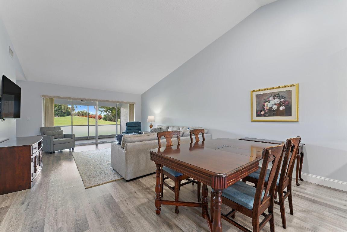 128 Moccasin Trail S