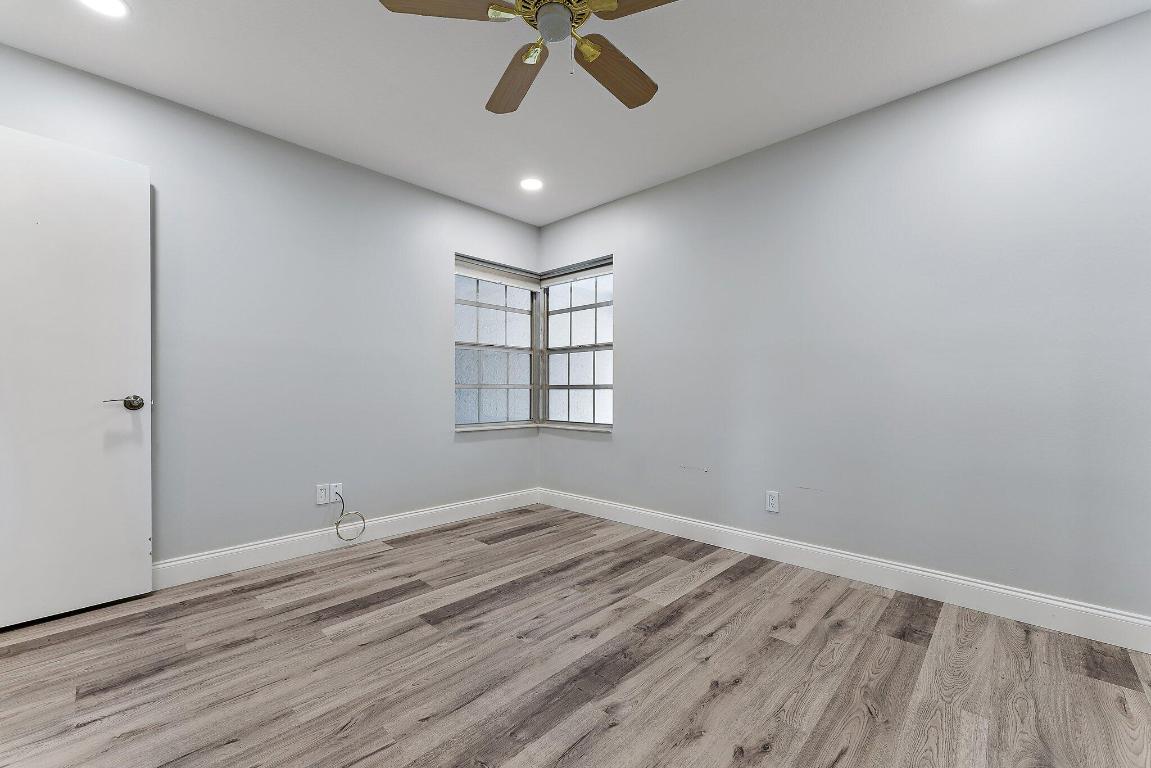 128 Moccasin Trail S