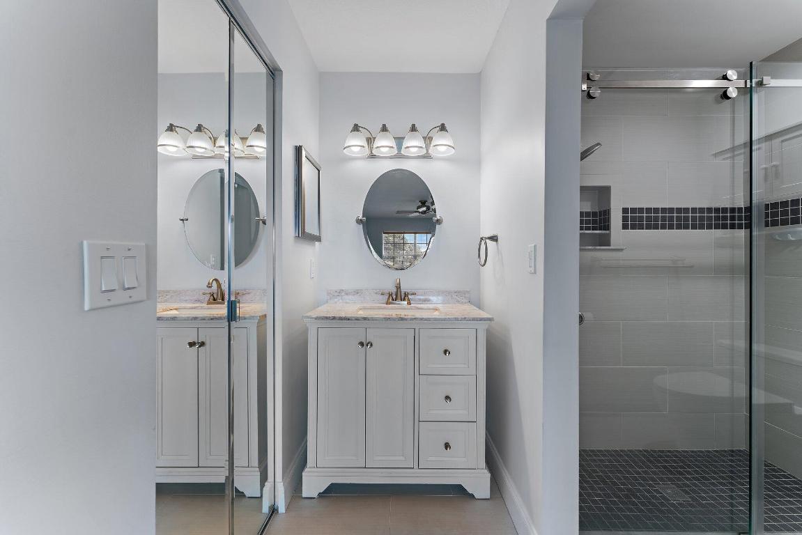 128 Moccasin Trail S