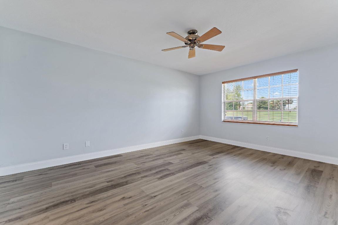 128 Moccasin Trail S