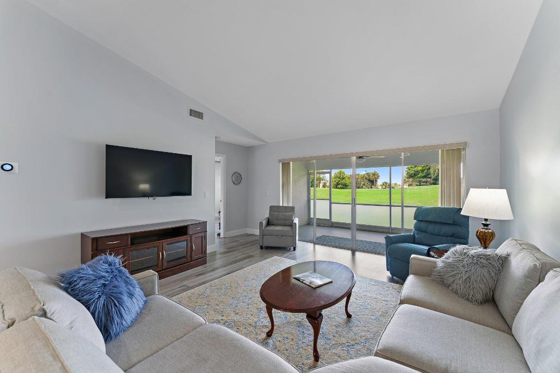 128 Moccasin Trail S