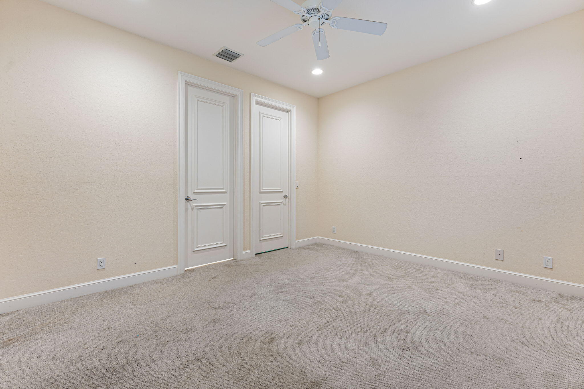 16024 Bristol Isle Way