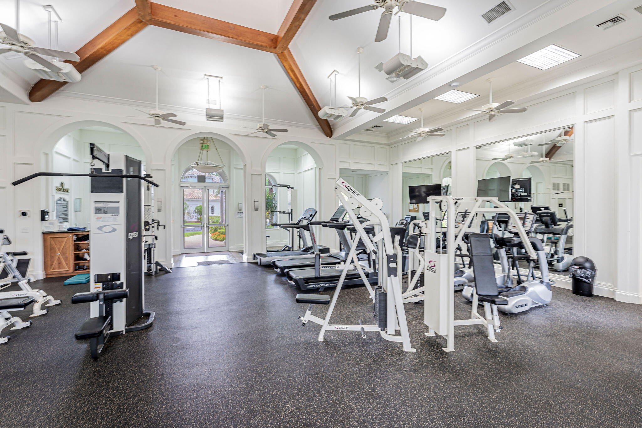 16024 Bristol Isle Way