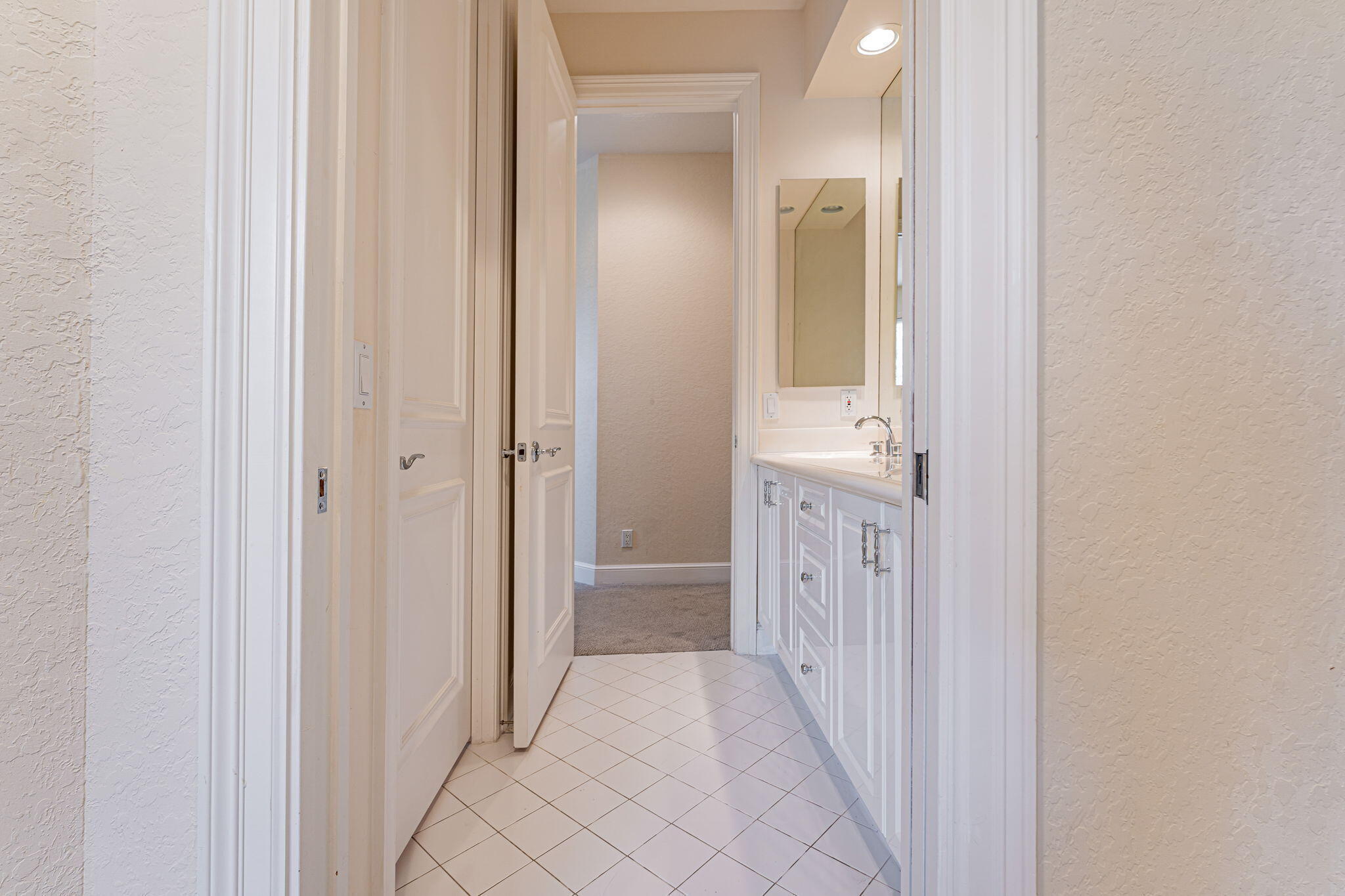 16024 Bristol Isle Way