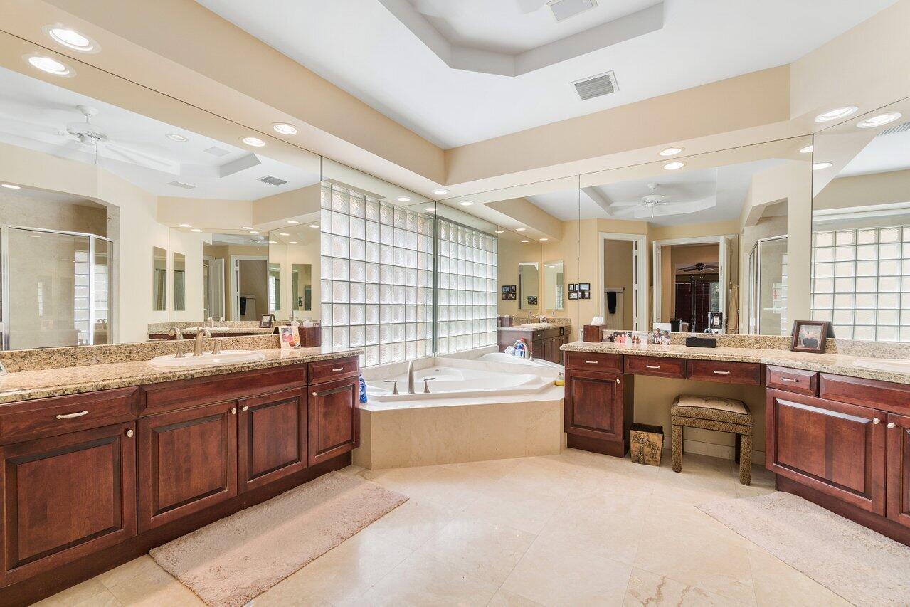 16024 Bristol Isle Way