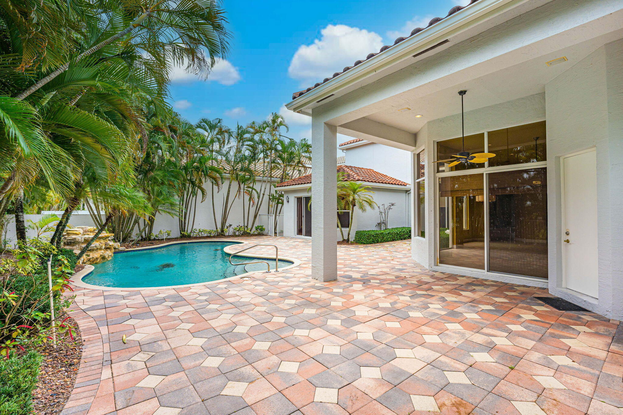 16024 Bristol Isle Way