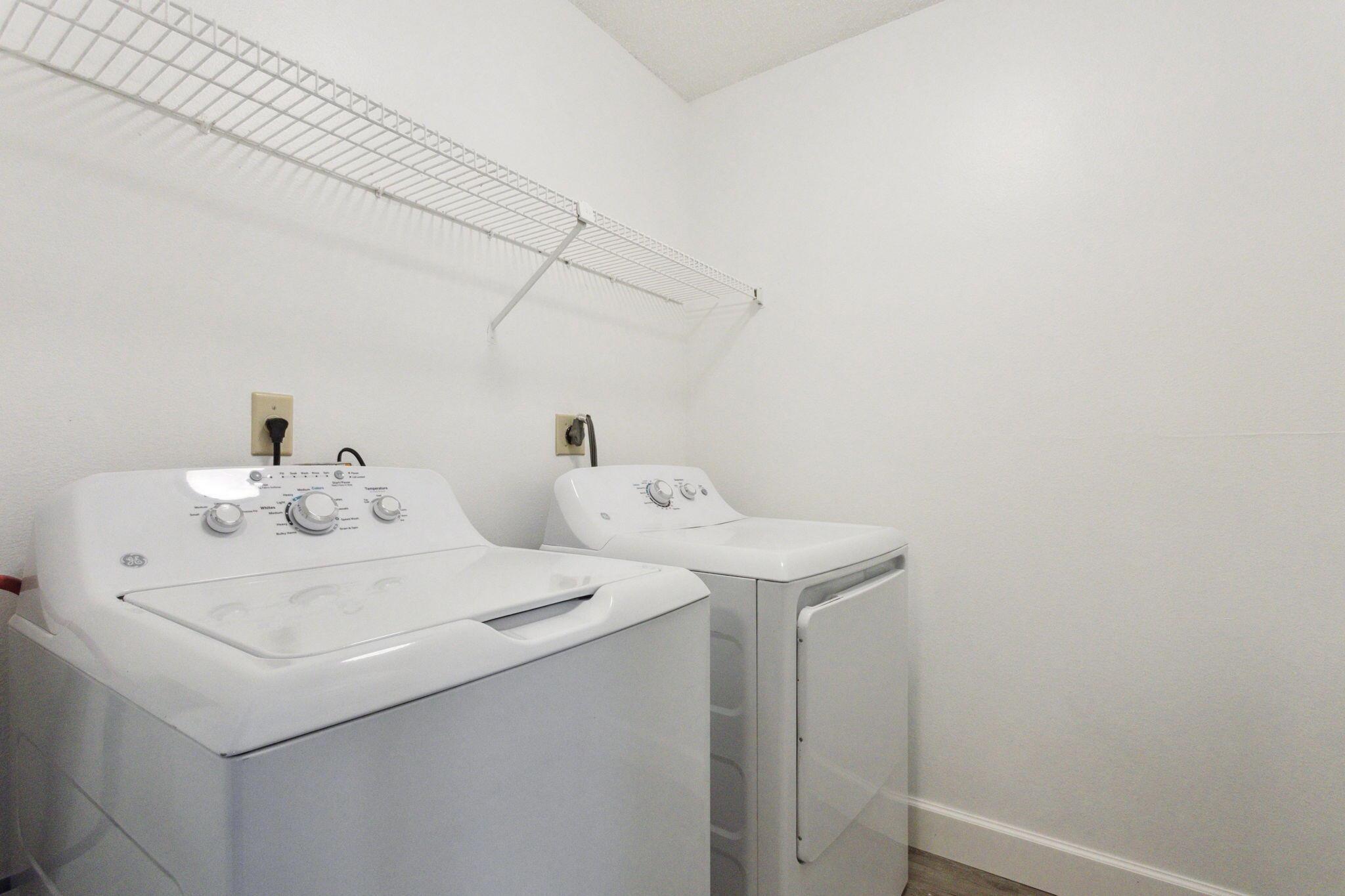 2301 N Congress Ave 25