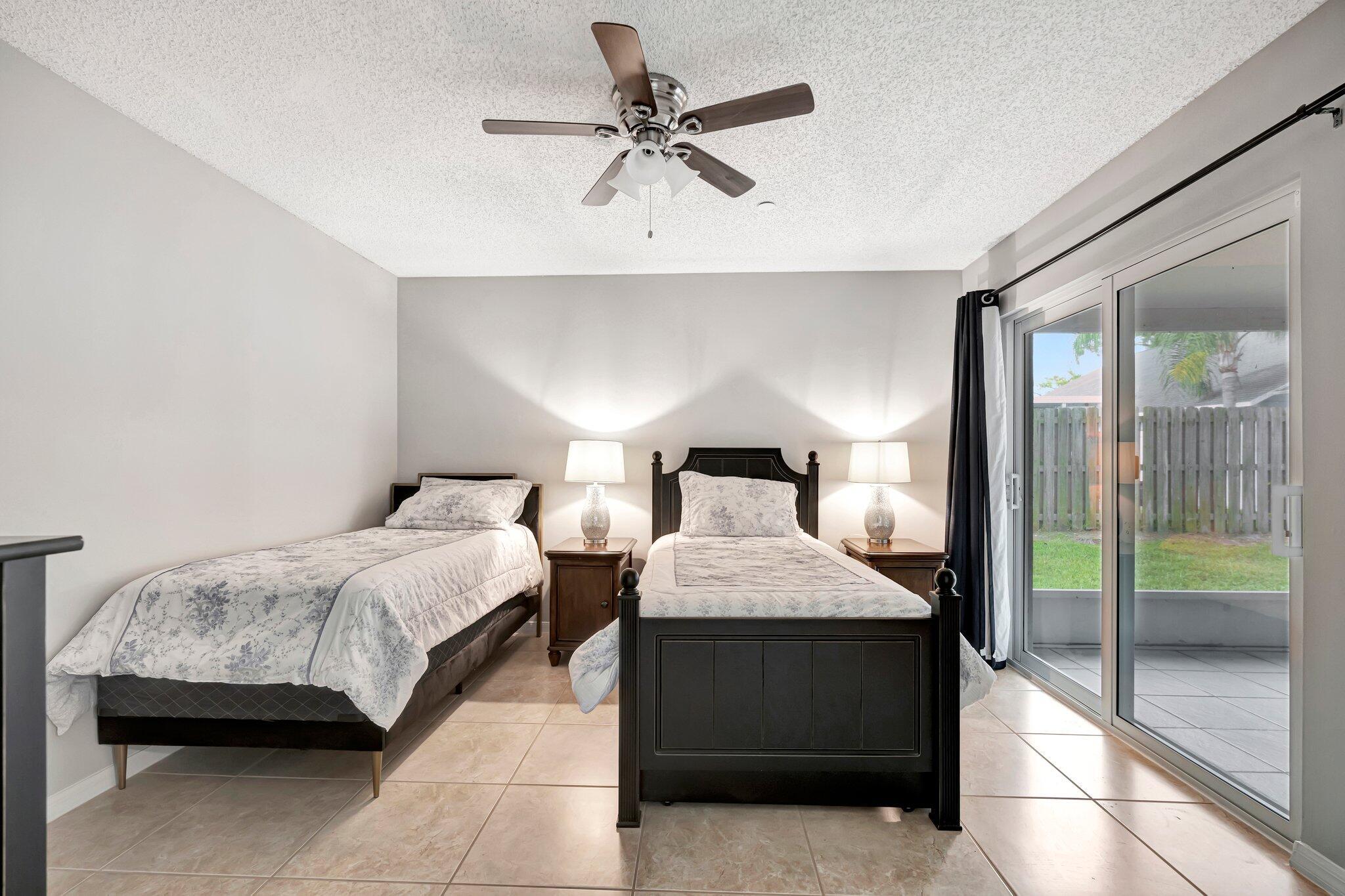 6190 Lauderdale Street