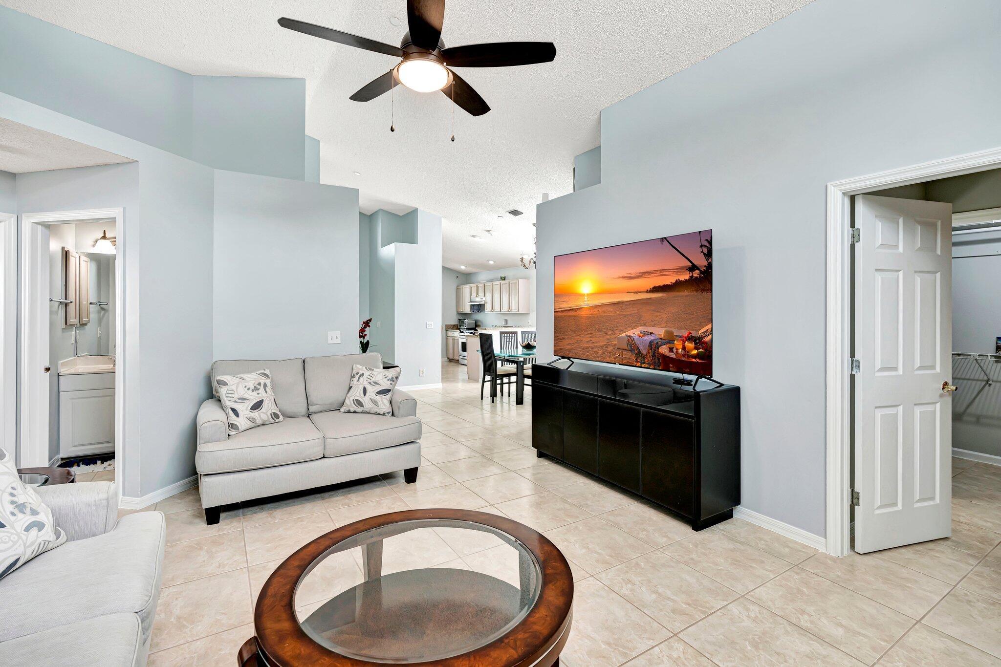 6190 Lauderdale Street