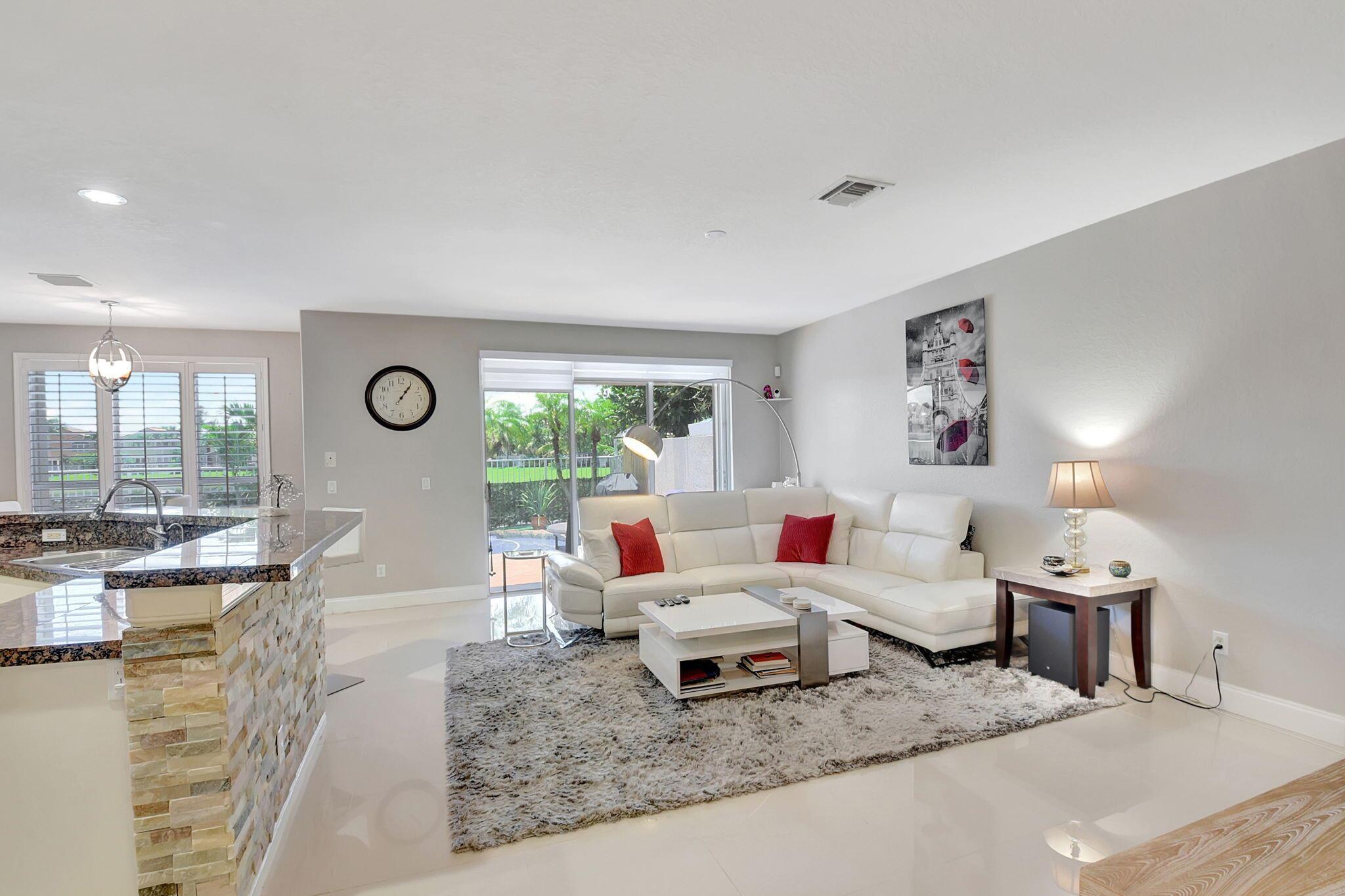 4806 N Classical Boulevard