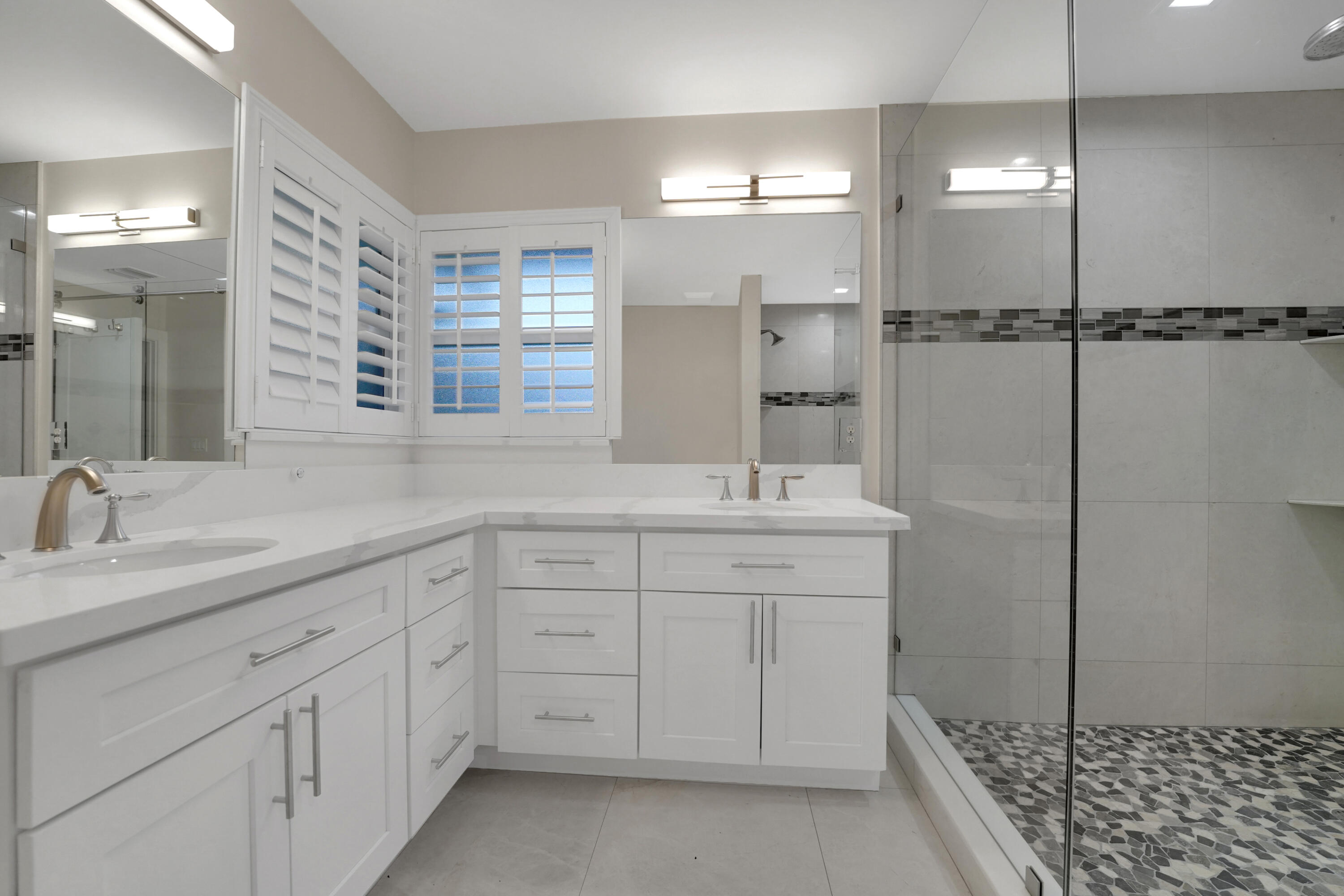 769 NW 7th Street