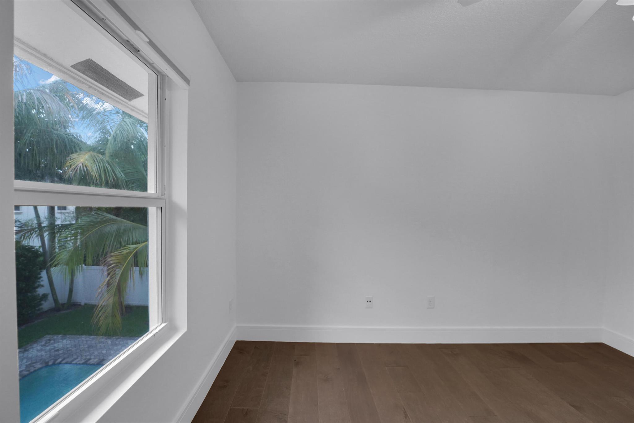 769 NW 7th Street