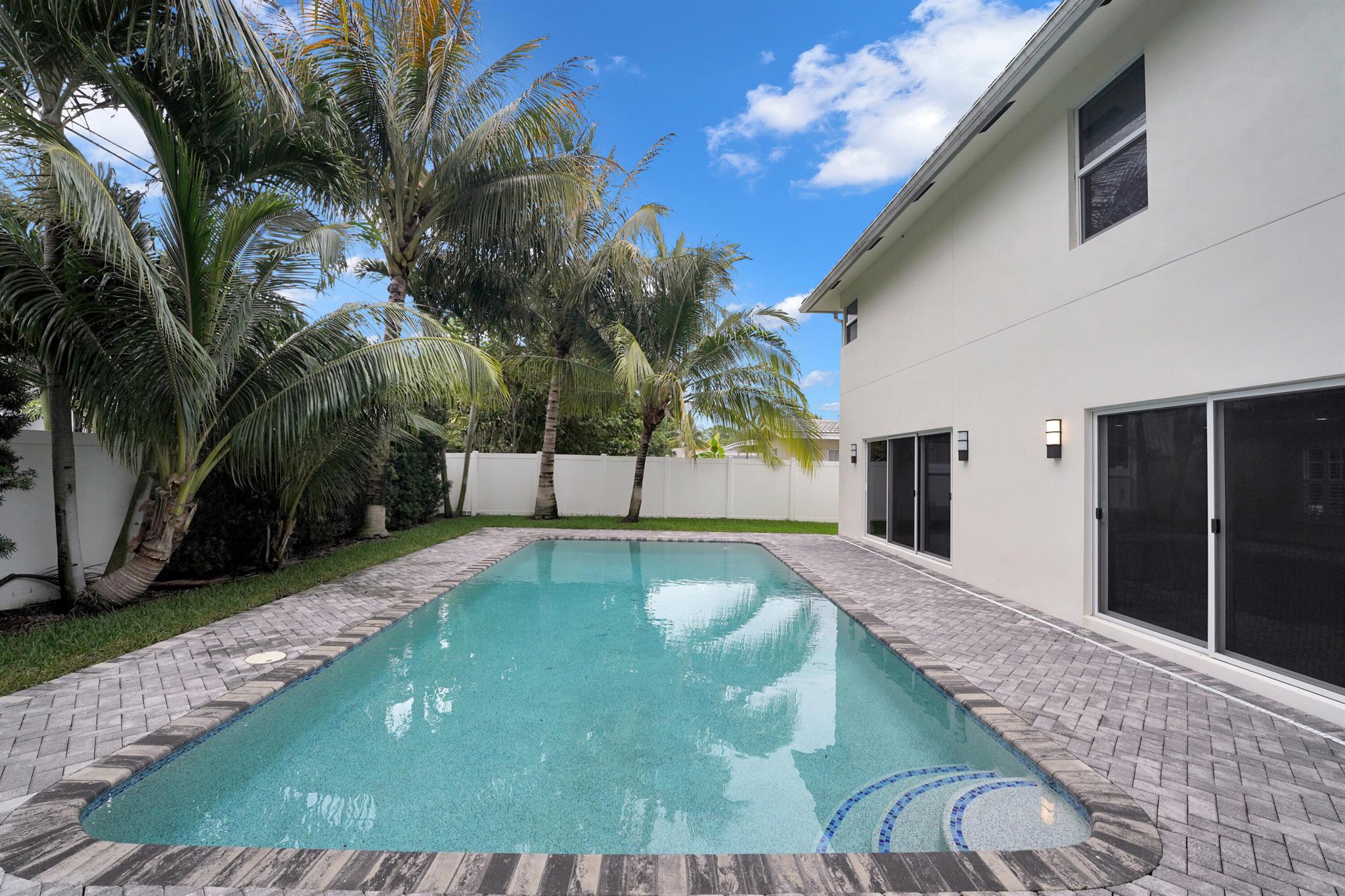 769 NW 7th Street