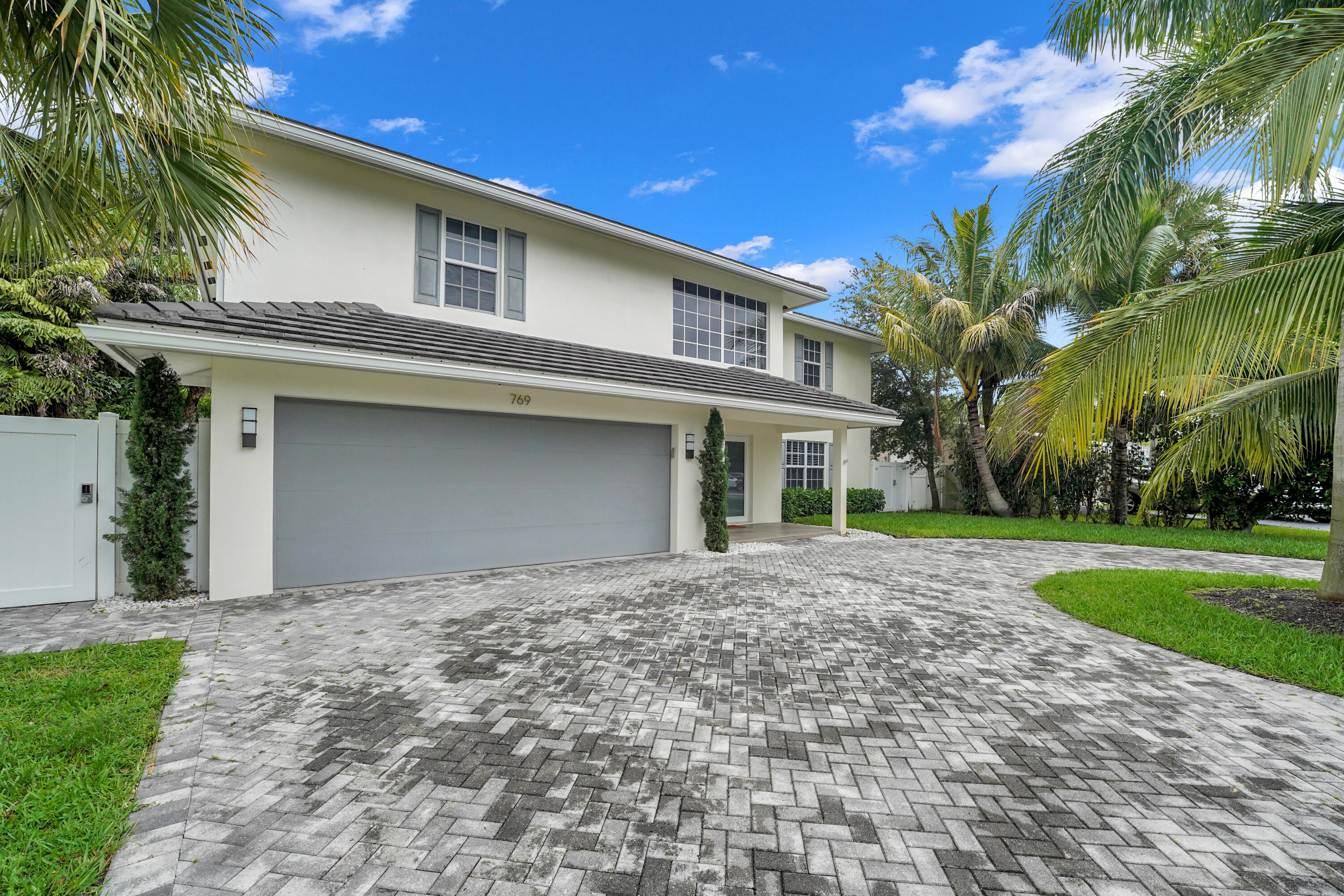 769 NW 7th Street