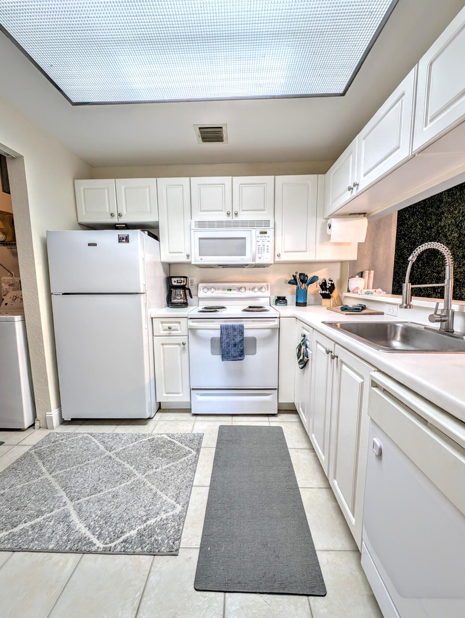 2805 Veronia Drive 202