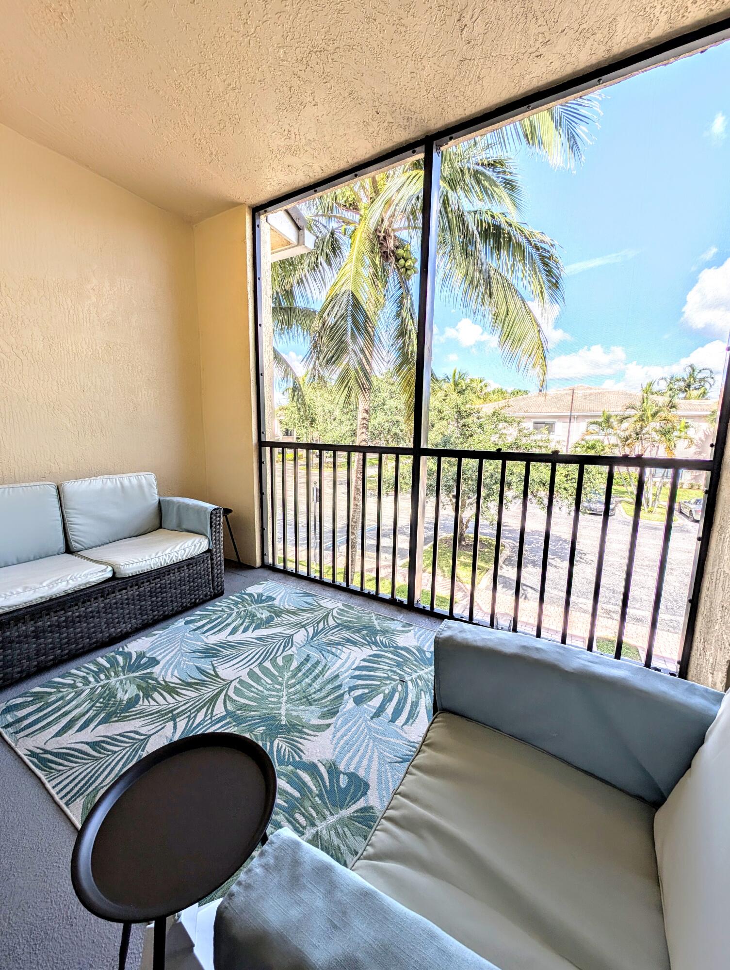 2805 Veronia Drive 202