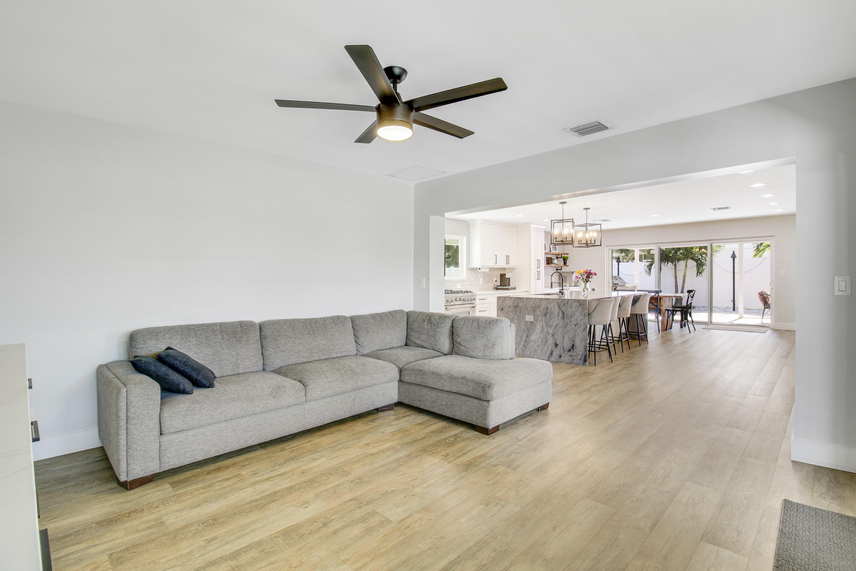 523 Harbour Road