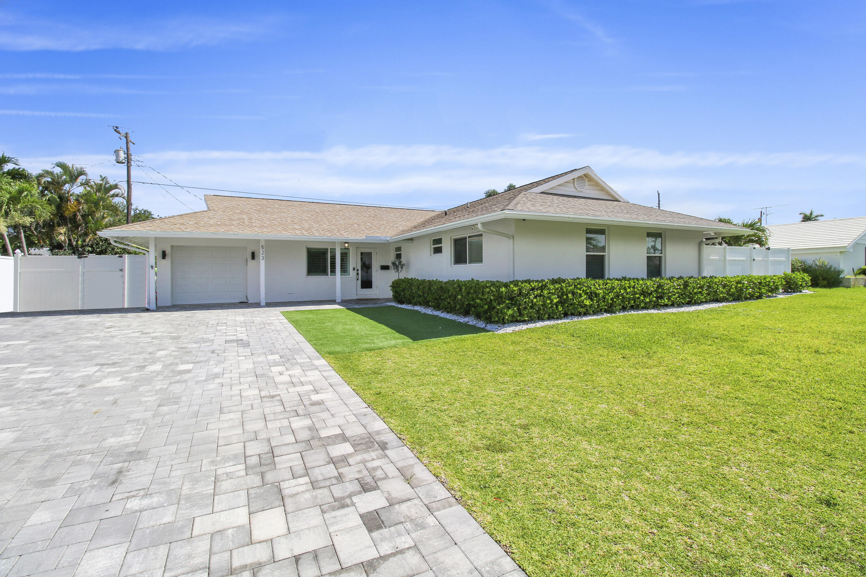523 Harbour Road