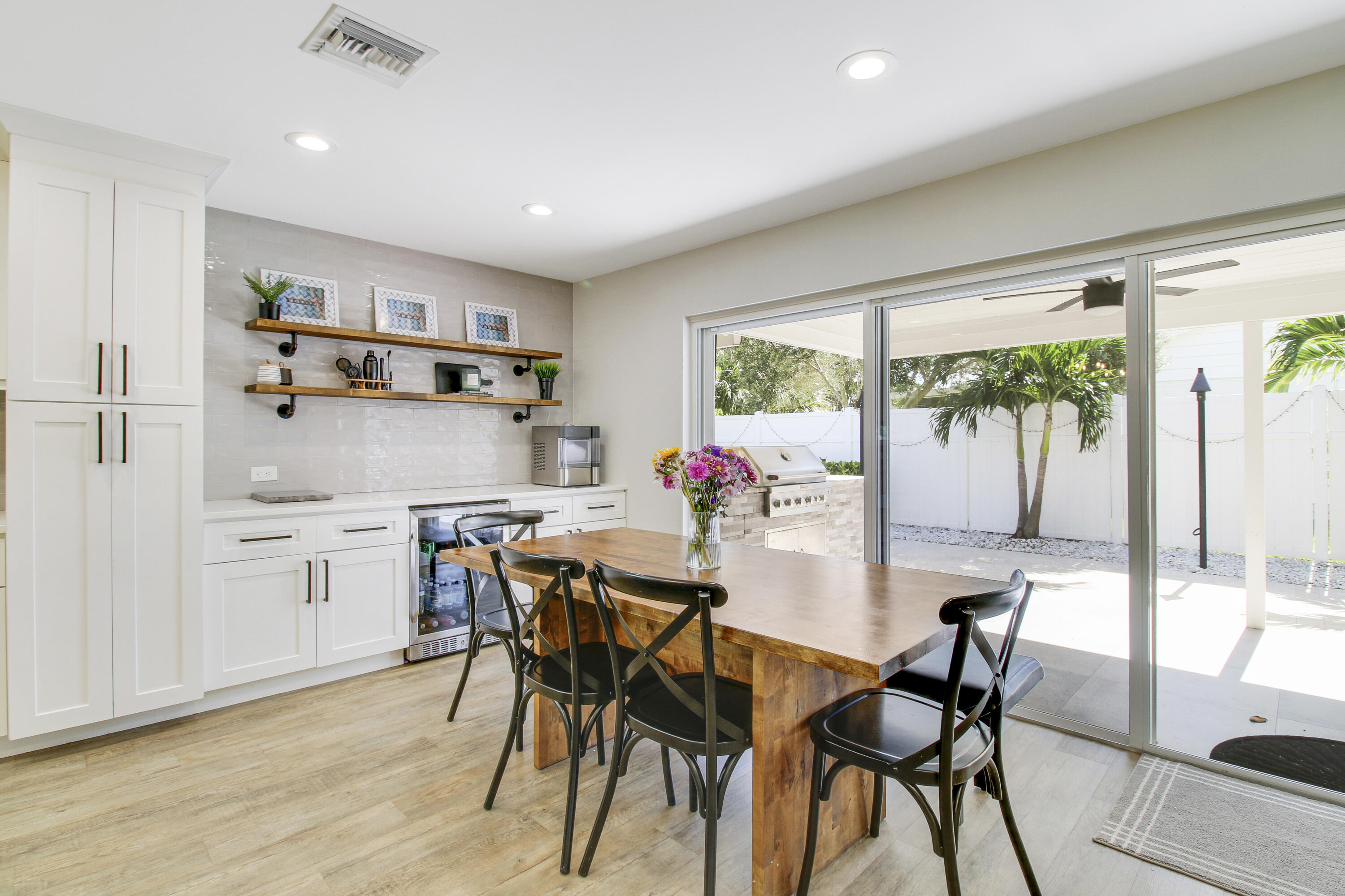 523 Harbour Road
