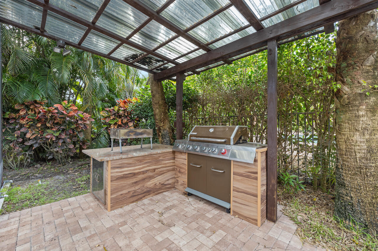 4445 Island Reef Drive